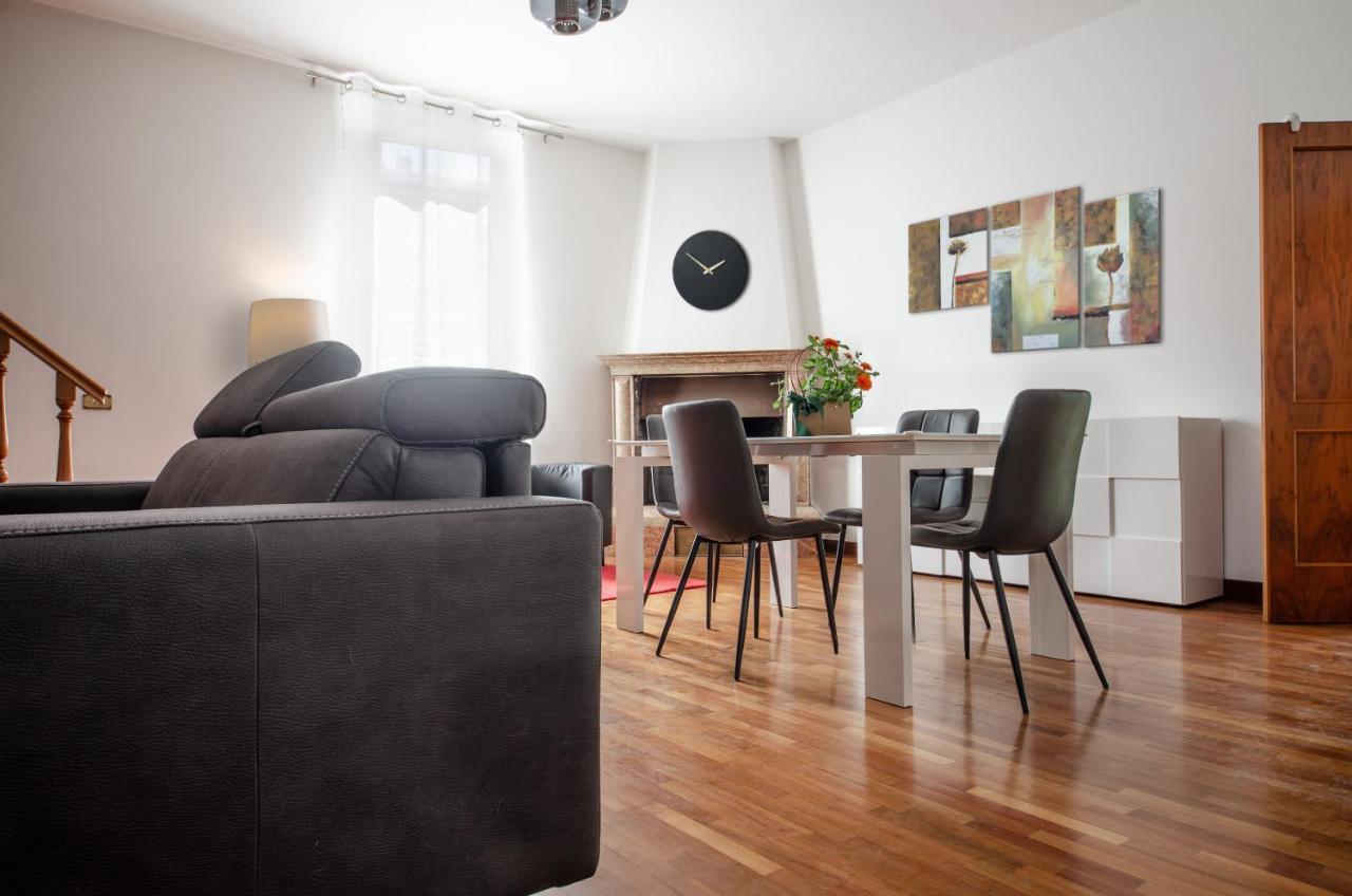 Casa Nisida Apartment Pesaro Bagian luar foto